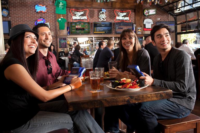 How Entertainment Influences Customer Spending at Bars and Restaurants